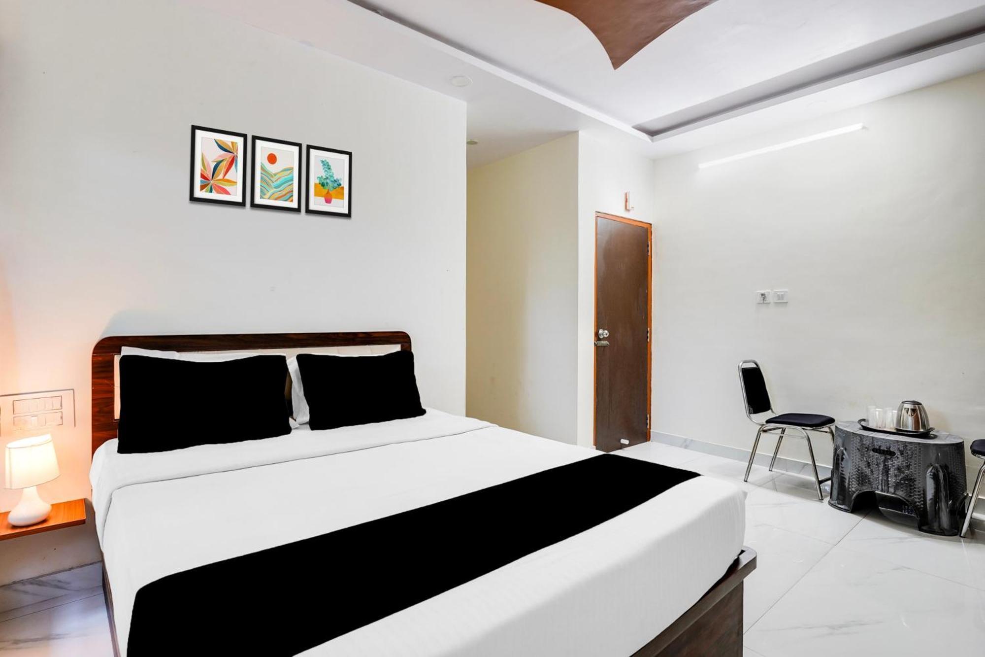 Townhouse Bidadi Formerly Royal Garuda מראה חיצוני תמונה