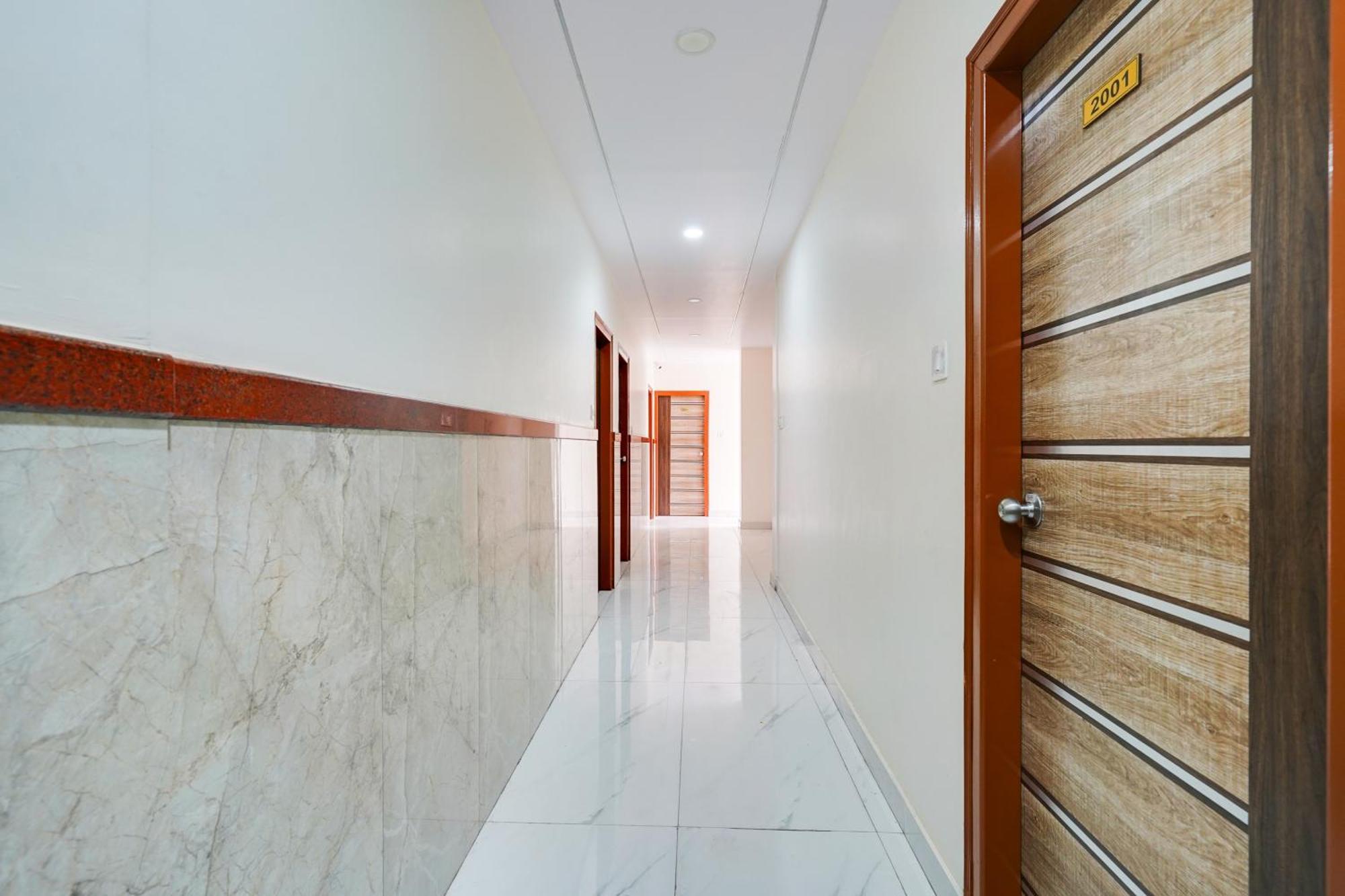 Townhouse Bidadi Formerly Royal Garuda מראה חיצוני תמונה