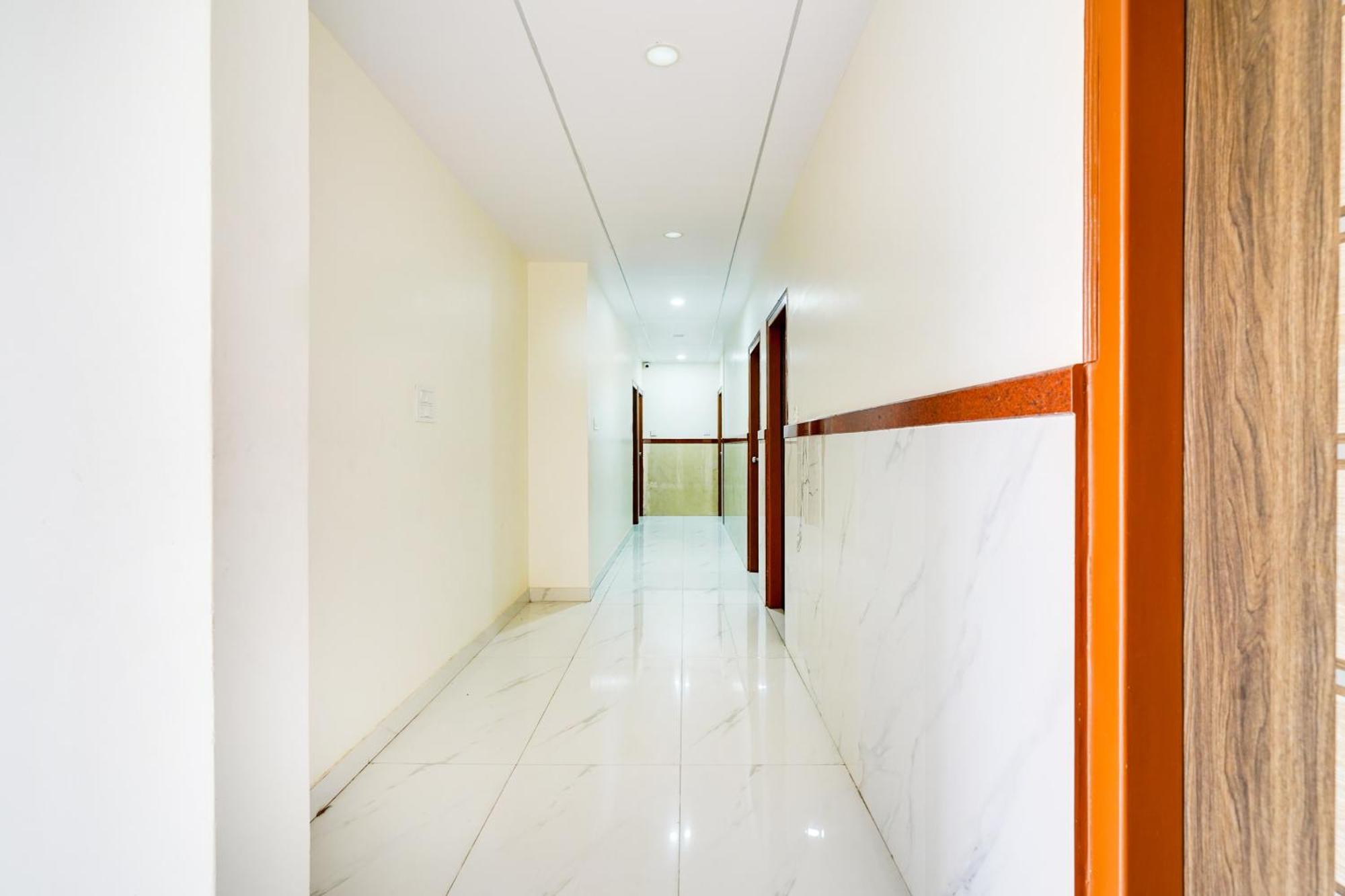 Townhouse Bidadi Formerly Royal Garuda מראה חיצוני תמונה