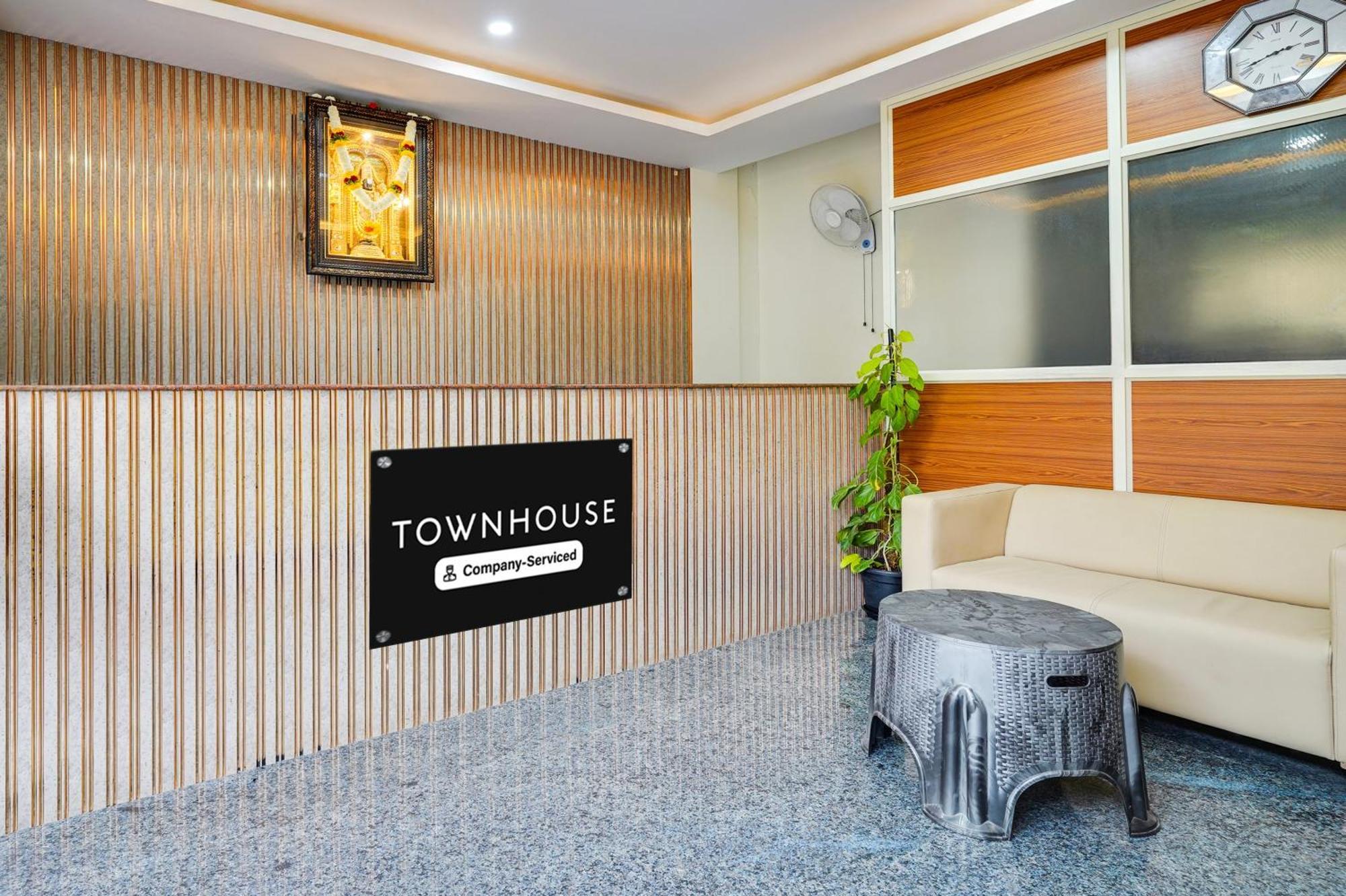 Townhouse Bidadi Formerly Royal Garuda מראה חיצוני תמונה