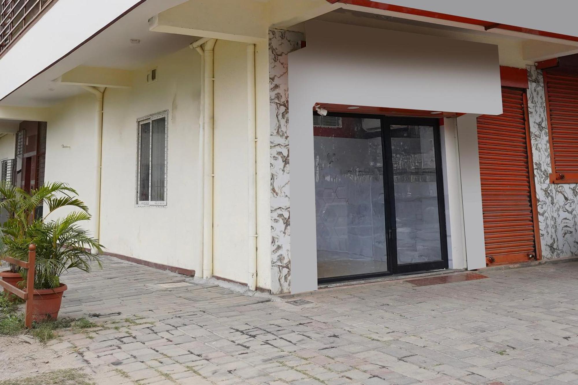 Townhouse Bidadi Formerly Royal Garuda מראה חיצוני תמונה