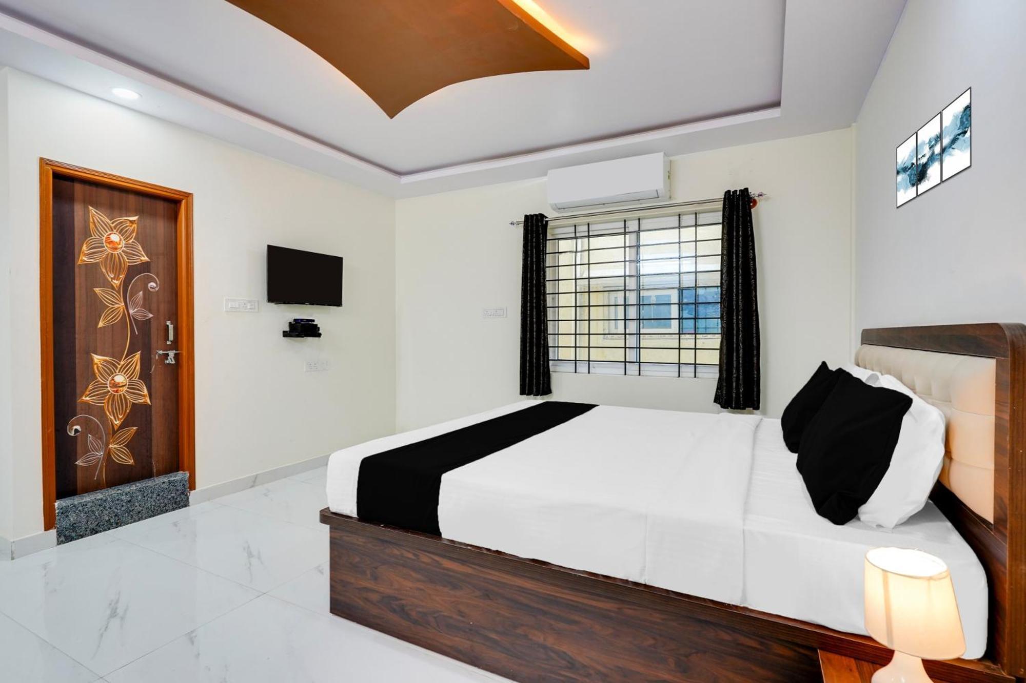 Townhouse Bidadi Formerly Royal Garuda מראה חיצוני תמונה
